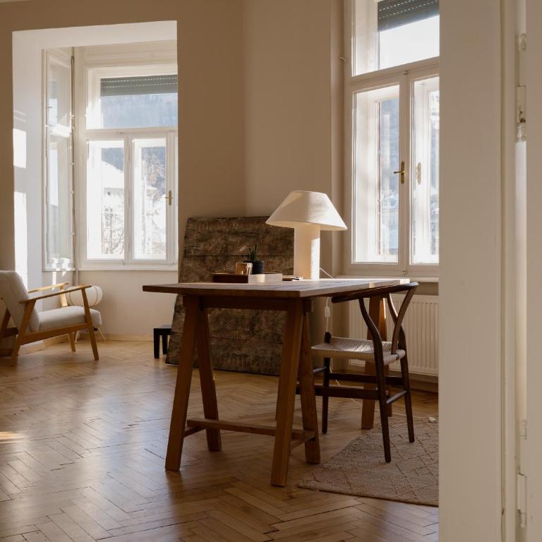 City Center Boutique Apartments - Schlossberg View - Free Parking - Deluxe Apartment mit Balkon und 2 Schlafzimmern - 9