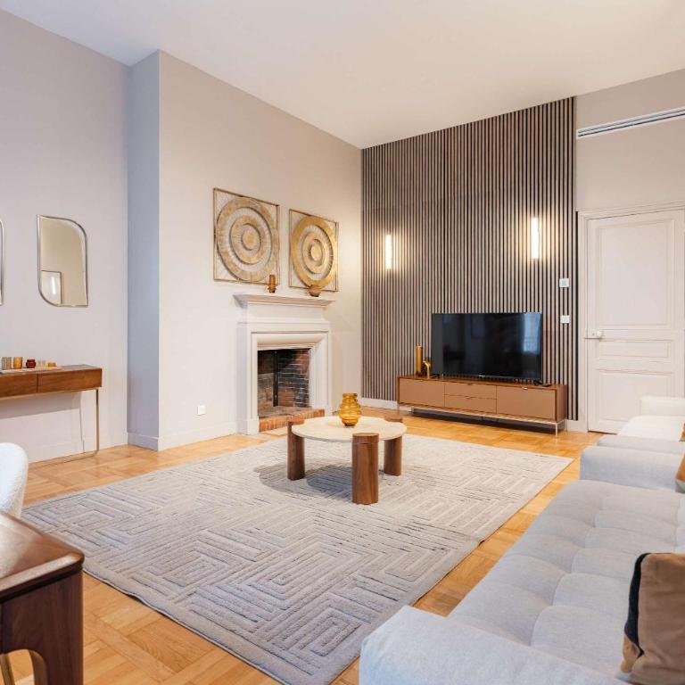 Spacious and elegant 2BR airconditioned Trocadéro - Appartement - 2