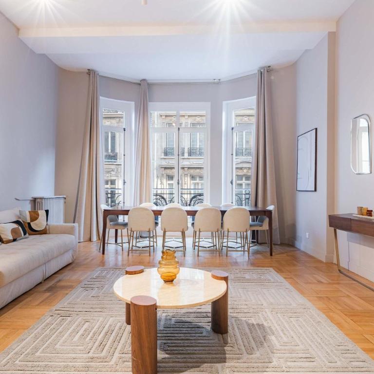 Spacious and elegant 2BR airconditioned Trocadéro - Appartement - 21