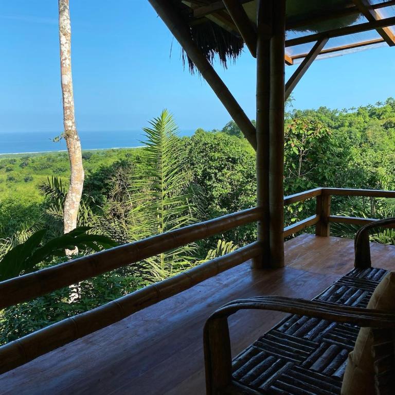 Cabin with incredible ocean and rainforest views - One-Bedroom House - 9