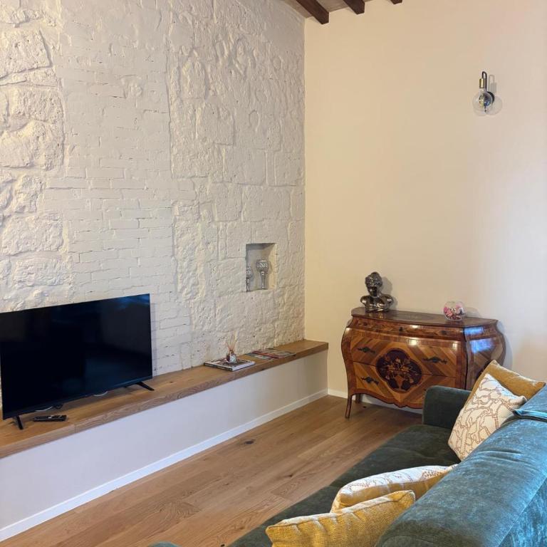 Loggia Dei Mercanti 16 - Appartamento con 2 Camere da Letto - 16