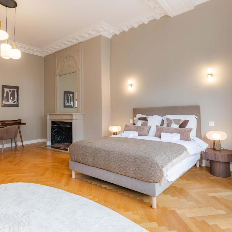 Elegant and Spacious 4-Bedroom Apartment in Paris 16th - Apartment - 3