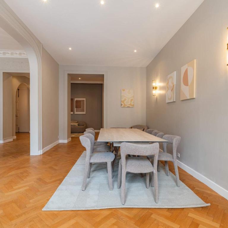 Elegant and Spacious 4-Bedroom Apartment in Paris 16th - Apartment - 26