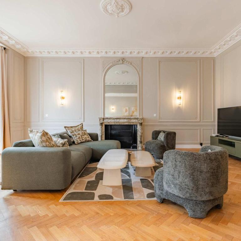 Elegant and Spacious 4-Bedroom Apartment in Paris 16th - Apartment - 30