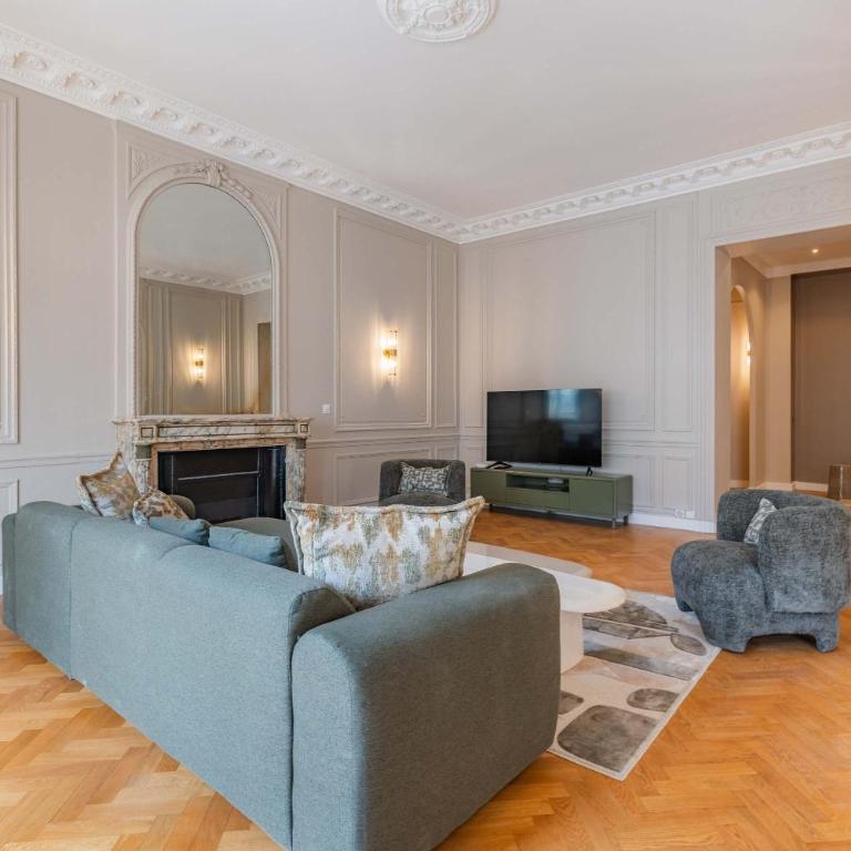 Elegant and Spacious 4-Bedroom Apartment in Paris 16th - Apartment - 31