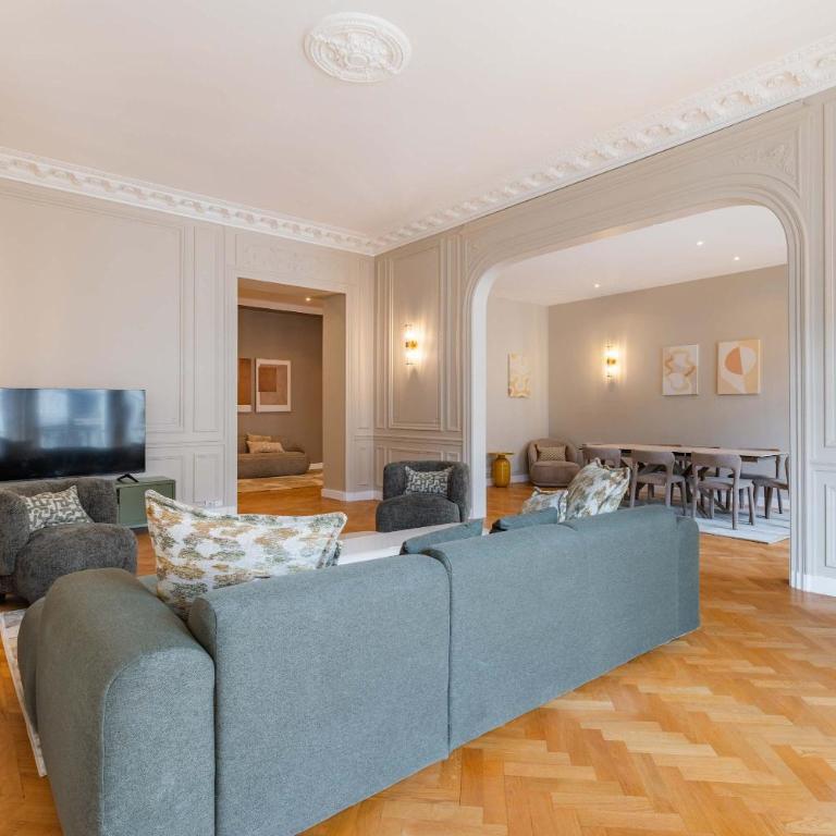 Elegant and Spacious 4-Bedroom Apartment in Paris 16th - Apartment - 34