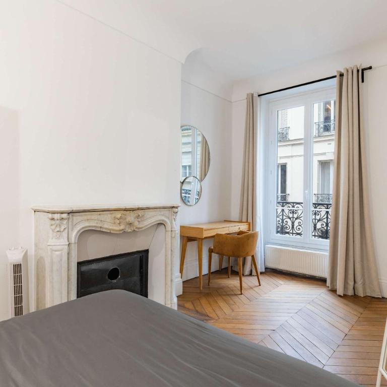 Elegant Apartment in the Heart of Historic Paris - Appartement - 11