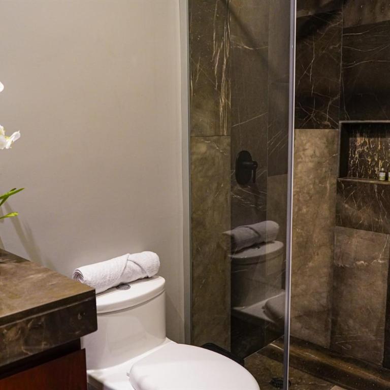 Paramar Noir Swim-Up Suite Aldea Zama - Two-Bedroom Apartment with Pool View - 16