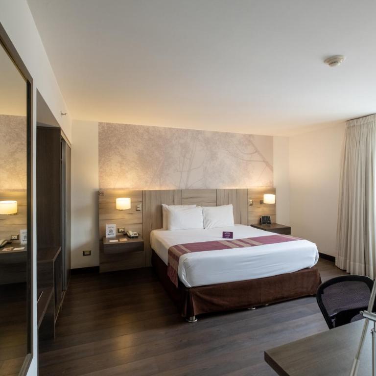 Aku Hotels - Habitación Premium con cama extragrande - 4