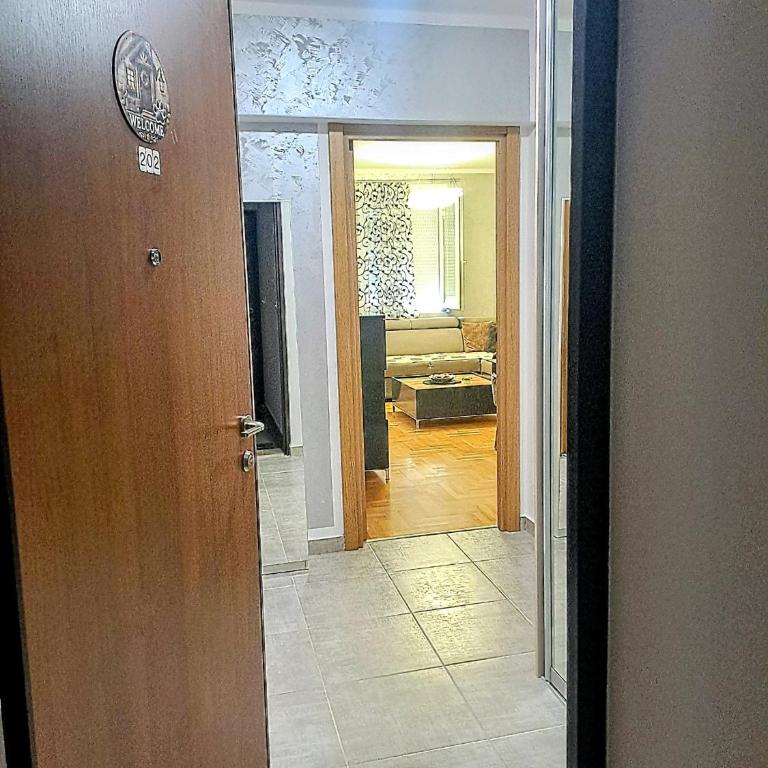 Forest View Modern 2BR Apartman Budva - Apartman sa 2 Spavaće Sobe - 1