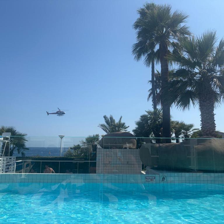 Monaco Fontvieille elegant apt - Luxury Terrace & Pool - Garden View - Appartamento con Balcone - 24