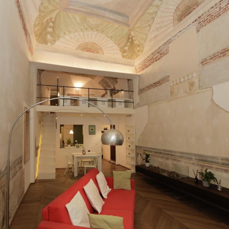 Modern Style - Historic Soul - 2 Floors - Two-Bedroom Deluxe Apartment - 28