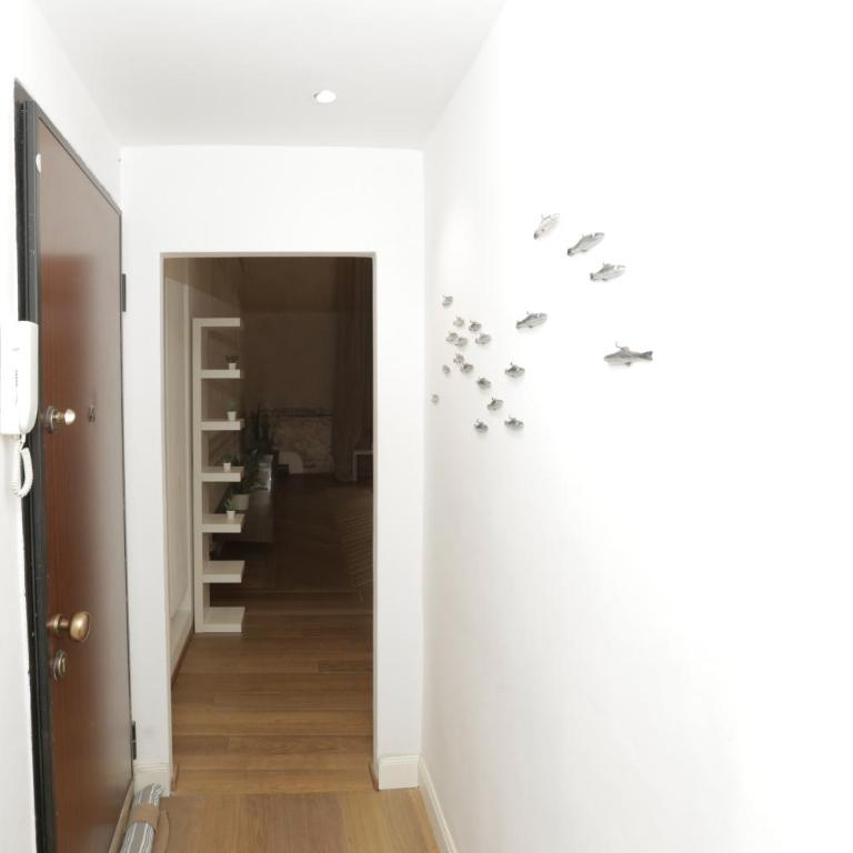 Modern Style - Historic Soul - 2 Floors - Two-Bedroom Deluxe Apartment - 30