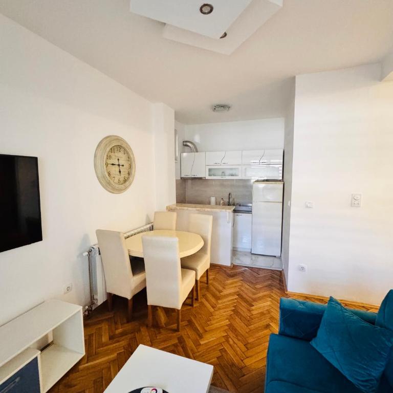 Centar NS APARTMAN - Apartman sa 1 Spavaćom Sobom - 3