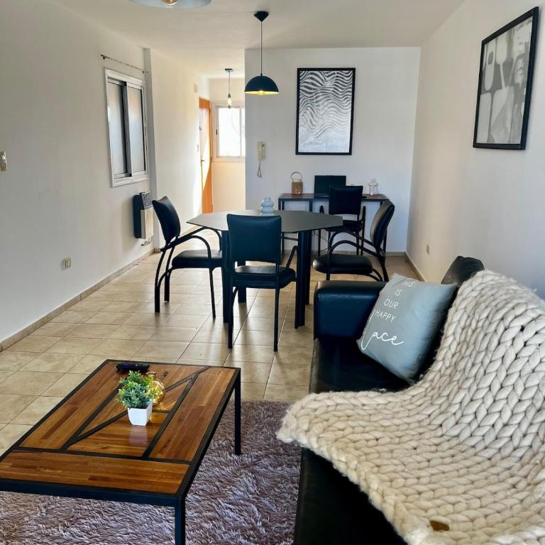 Cañada Host - One-Bedroom Apartment - 1
