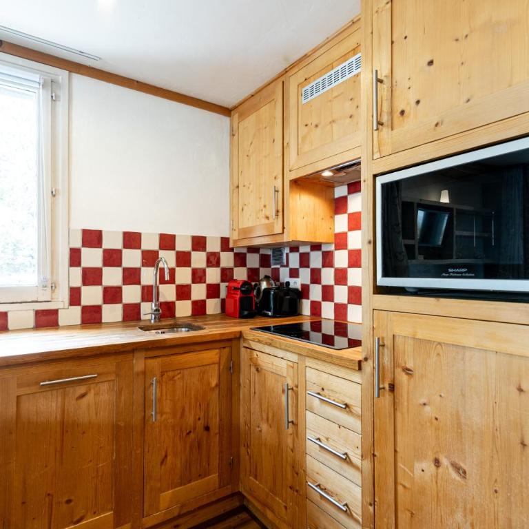 Le Nid Douillé du Crêt, parking et terrasse - Apartment mit 1 Schlafzimmer - 6
