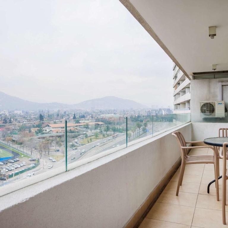 Stylish 2BR City Flat Modern Design and Comfort - Apartment - 34