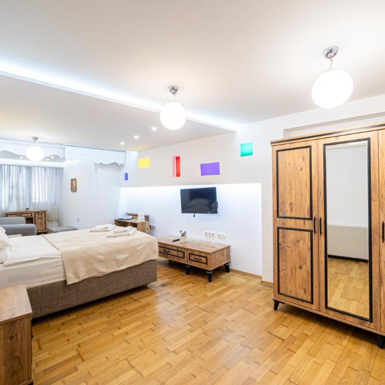 Aparthotel Old Town Gem of Sarajevo - Porodična Dvokrevetna Soba sa Bračnim Krevetom - 6