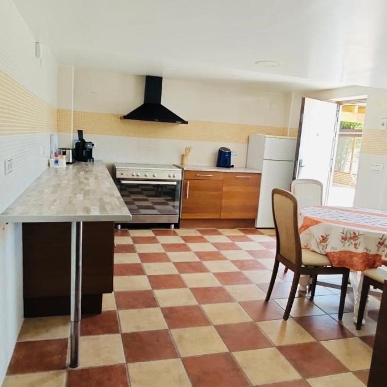 Calpe chalet privado 7 min de la playa piscina wifi parking aire barbacoa grupos - Four-Bedroom Vacation Home - 33