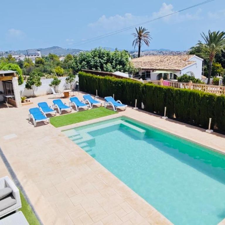 Calpe chalet privado 7 min de la playa piscina wifi parking aire barbacoa grupos - Four-Bedroom Vacation Home - 3