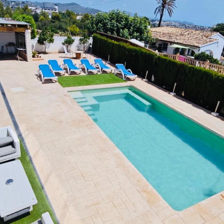Calpe chalet privado 7 min de la playa piscina wifi parking aire barbacoa grupos - Four-Bedroom Vacation Home - 4