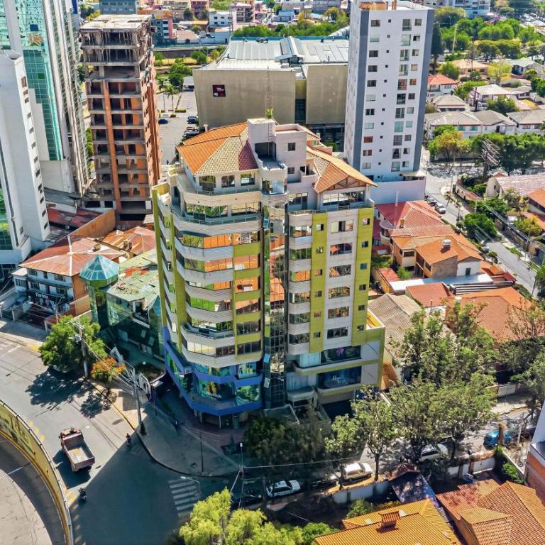 Luxury penthouse with rooftop sauna jacuzzis and city views - Apartamento - 47