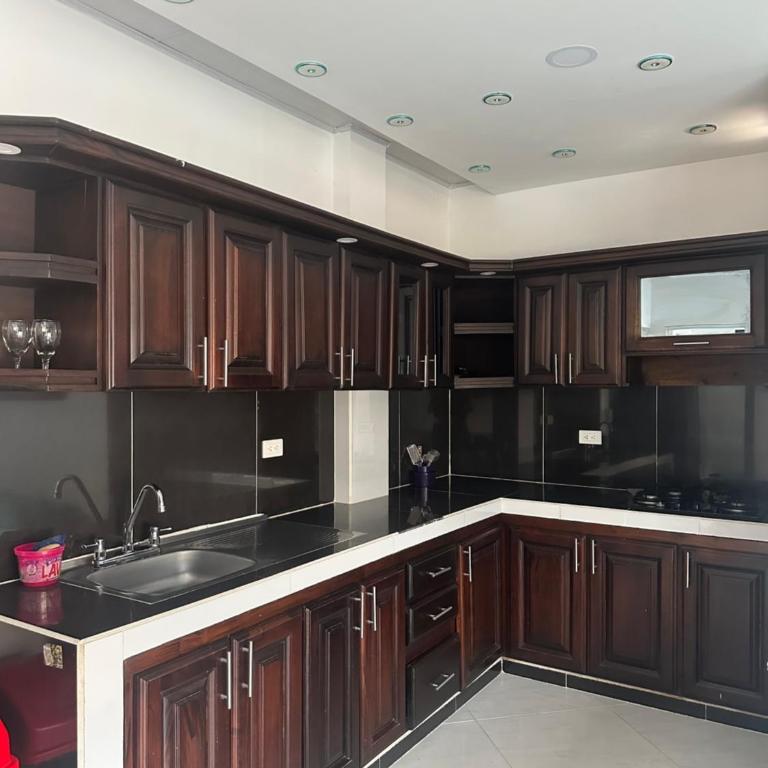 Apartamento cerca a Nápoles con balcón - Villa - 8