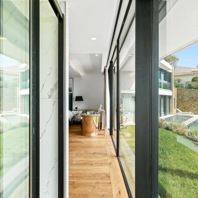 Beautiful House in Théoule-sur-Mer - Villa Deluxe - 33