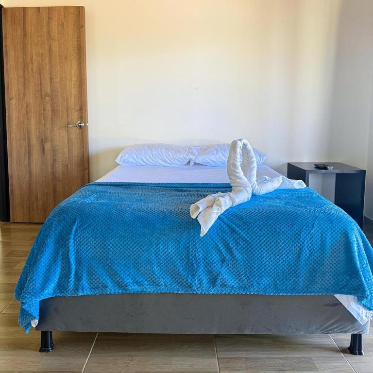 Beautiful sunset, El Progreso vacation cabin - Four-Bedroom House - 14