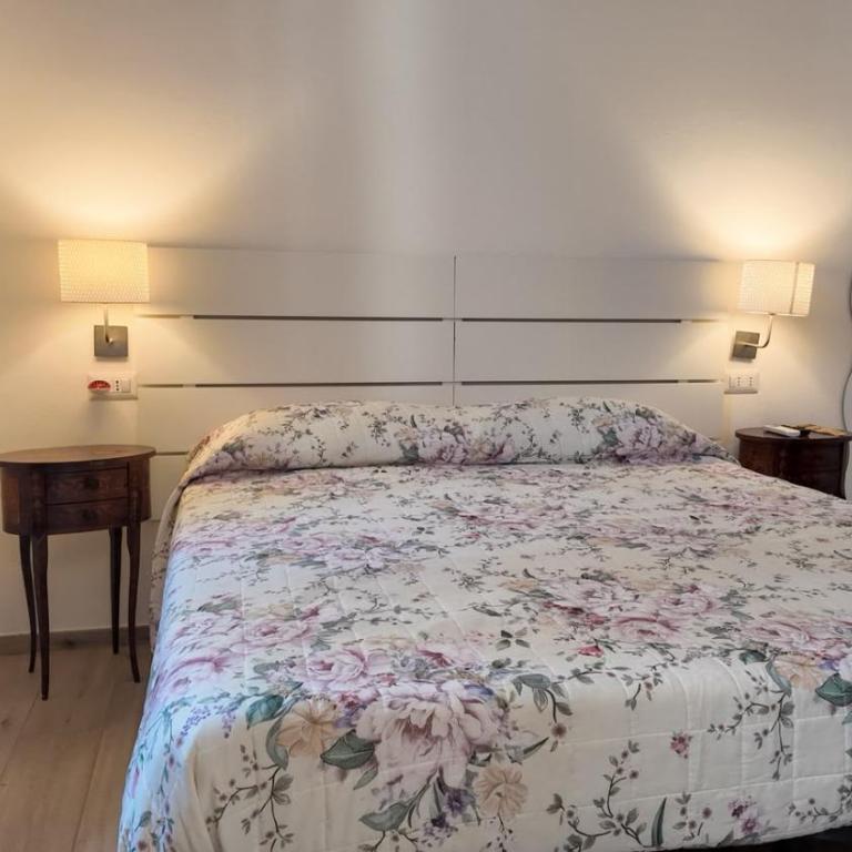 Francarooms - Double Room with Private Bathroom - 1