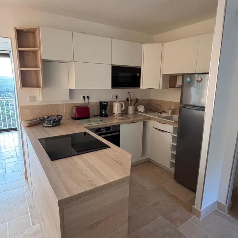 Unptitparadis, piscine, jardin, vue panoramique mer, tout confort, calme - Casa con 2 Camere da Letto - 8