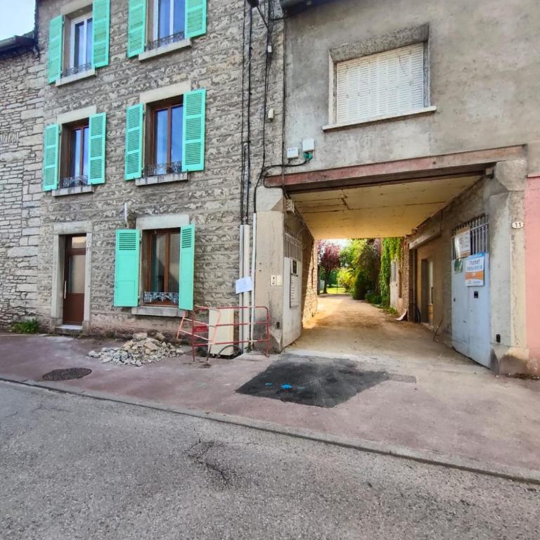 Charmant studio au RDC près du Rhône & ViaRhôna - Appartement 1 Chambre - 16