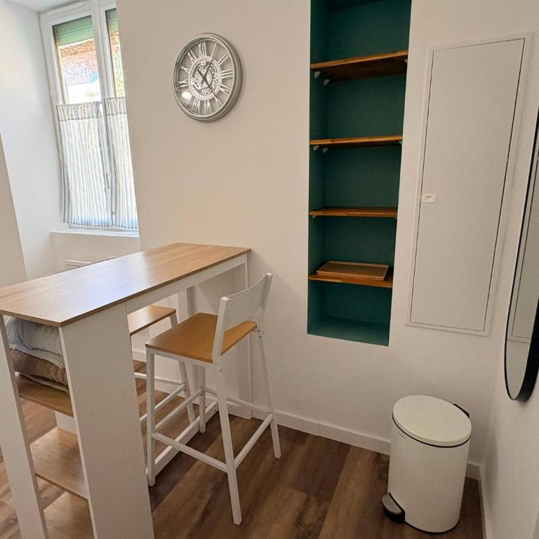 Charmant studio au RDC près du Rhône & ViaRhôna - Appartement 1 Chambre - 11