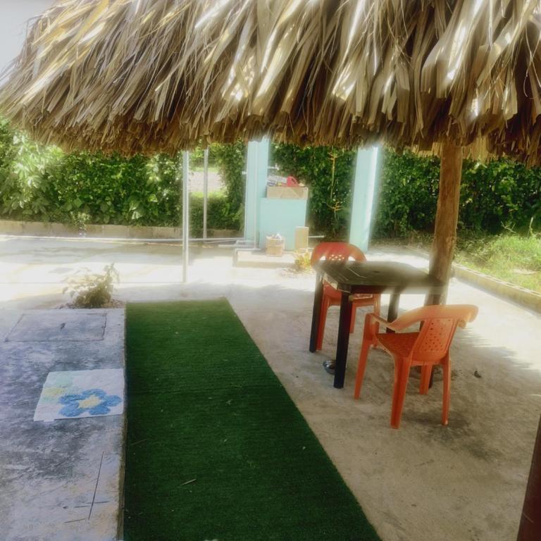 Serena Grau - Three-Bedroom House - 15