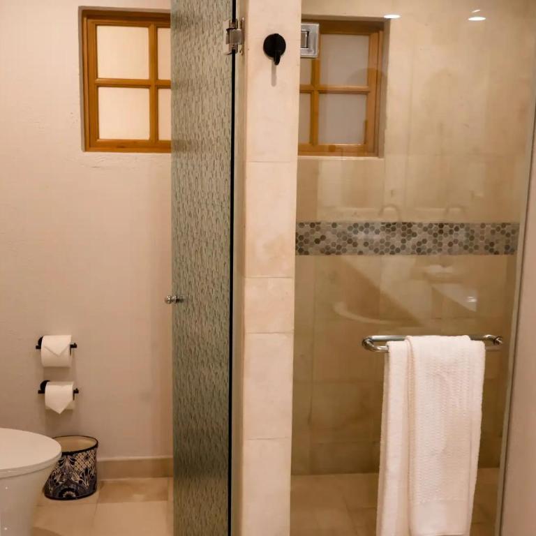 Gorgeous Villa in Cabo with Ocean and Lands End View, private swimmable beach, Pools, sleeps 8 - Villa con vistas al mar - 21