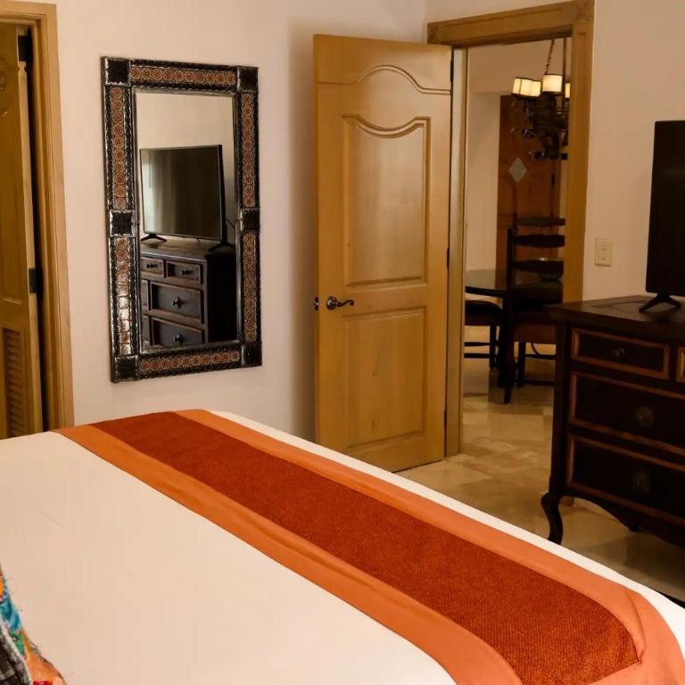 Gorgeous Villa in Cabo with Ocean and Lands End View, private swimmable beach, Pools, sleeps 8 - Villa con vistas al mar - 10