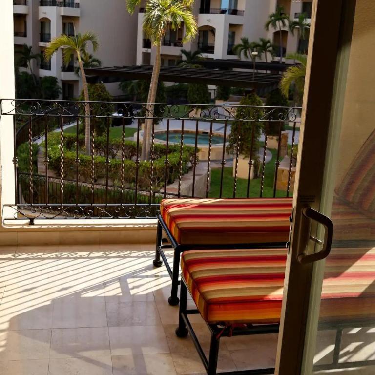 Gorgeous Villa in Cabo with Ocean and Lands End View, private swimmable beach, Pools, sleeps 8 - Villa con vistas al mar - 32