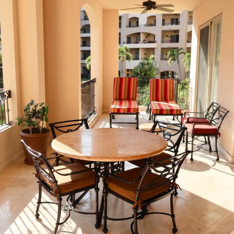 Gorgeous Villa in Cabo with Ocean and Lands End View, private swimmable beach, Pools, sleeps 8 - Villa con vistas al mar - 39