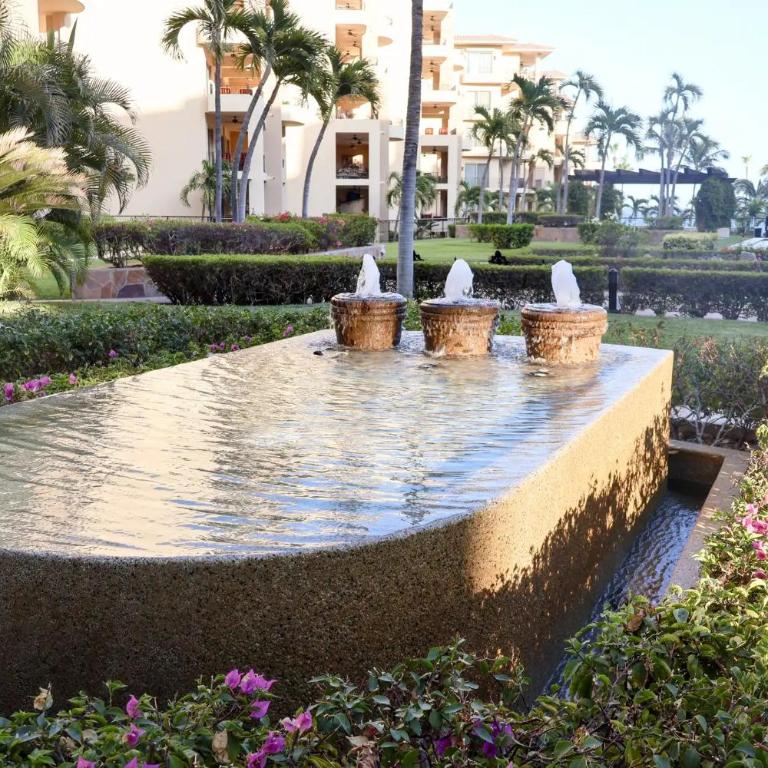 Gorgeous Villa in Cabo with Ocean and Lands End View, private swimmable beach, Pools, sleeps 8 - Villa con vistas al mar - 52