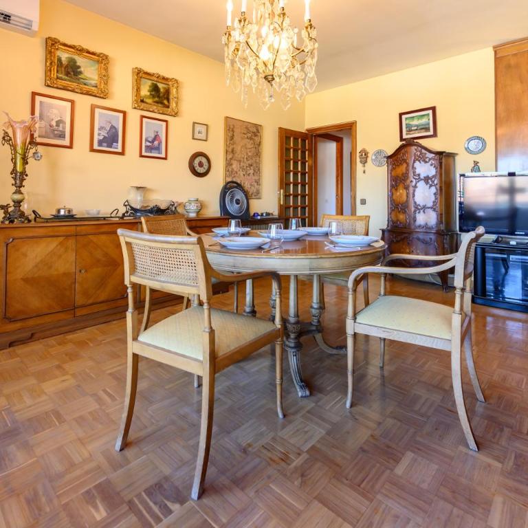 PIR312D Piso 5 dormitorios 2 baños en Moncloa Aravaca Alquiler Temporal - Appartamento con 5 Camere da Letto - 98