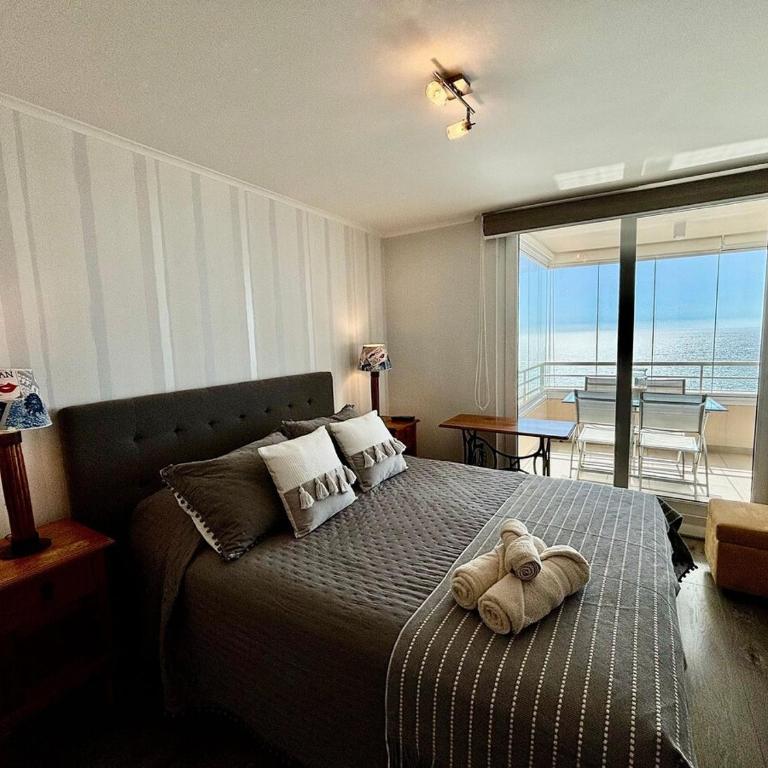 Spacious Apartment with Stunning Ocean Views - Apartment - 6