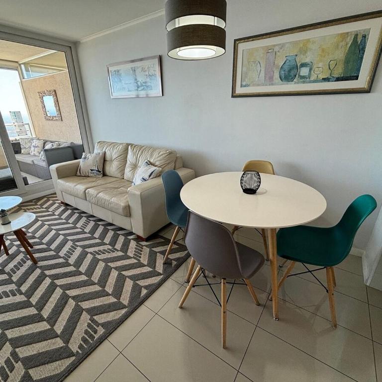 Spacious Apartment with Stunning Ocean Views - Apartment - 10