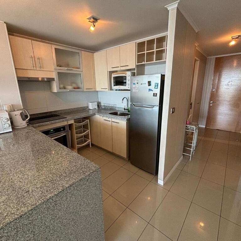 Spacious Apartment with Stunning Ocean Views - Apartment - 13