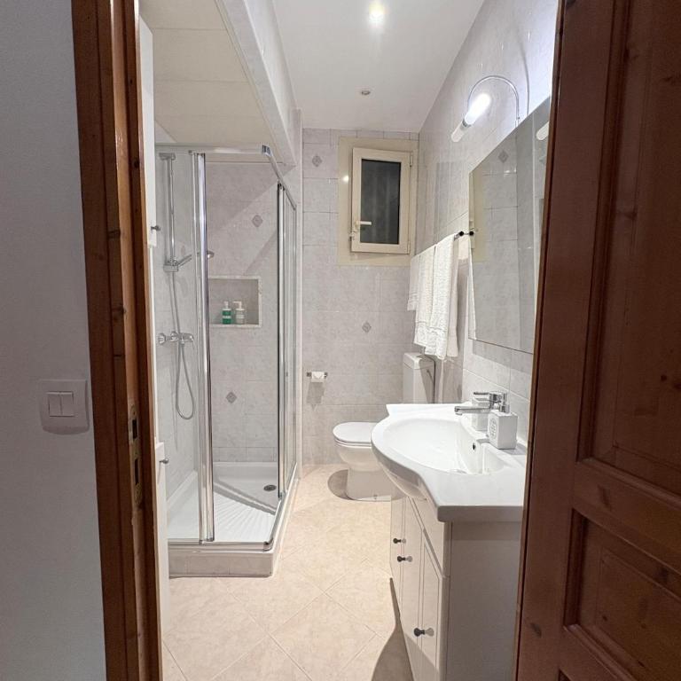 2 Bed Apartment with Parking - 1 Min from Monaco - Appartement 2 Chambres - 5