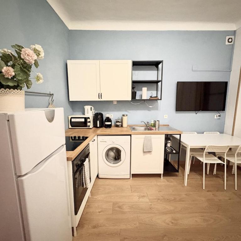 2 Bed Apartment with Parking - 1 Min from Monaco - Appartement 2 Chambres - 10