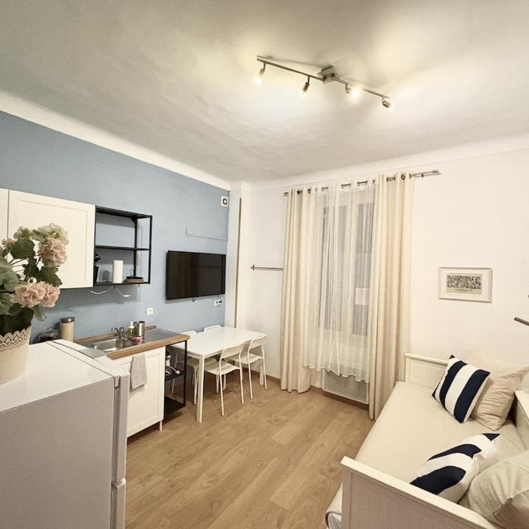 2 Bed Apartment with Parking - 1 Min from Monaco - Appartement 2 Chambres - 11