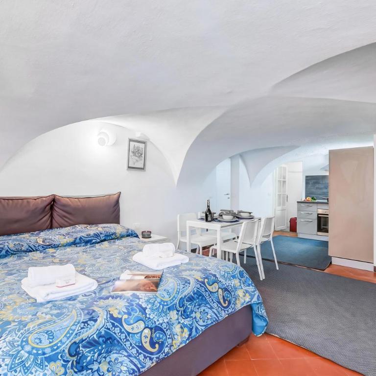 Casa Vacanze Maimone 3 Central Sanremo Old Town - Happy Rentals - One-Bedroom Apartment - 8