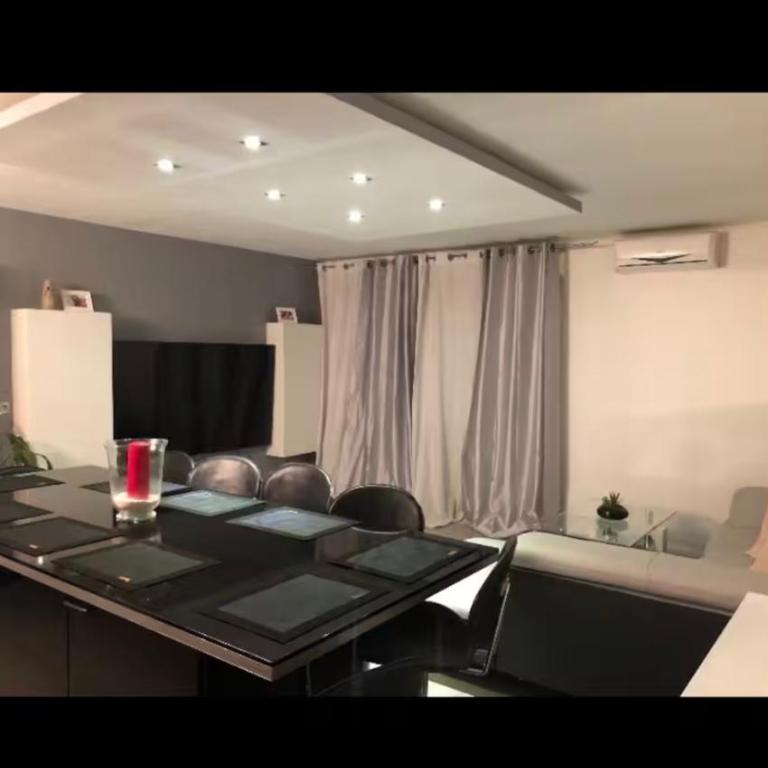 Spacieux appartement 3 pieces - Appartement 3 Chambres - 1