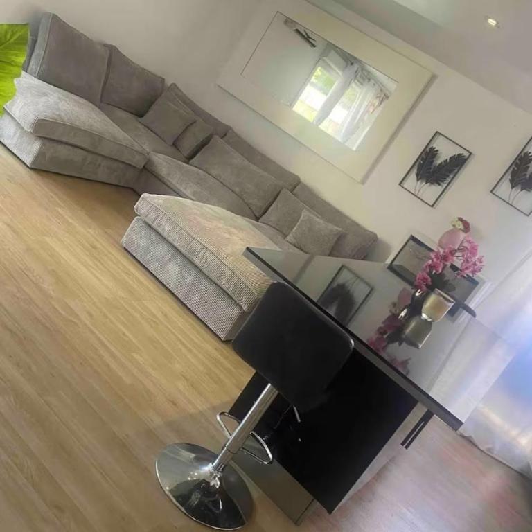 Spacieux appartement 3 pieces - Appartement 3 Chambres - 6