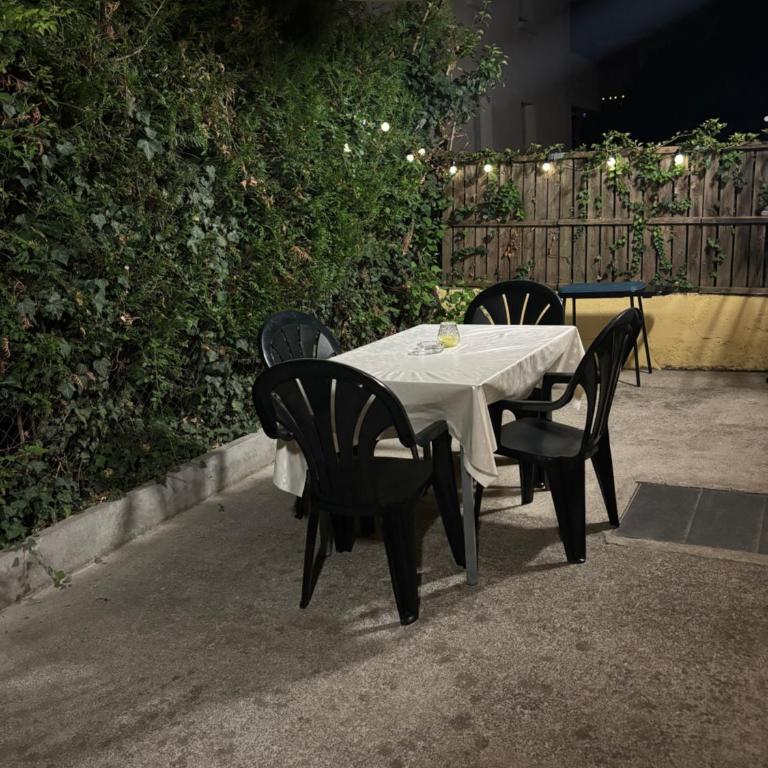 Maison et jardins privés Entre lacs et montagnes - Maison 2 Chambres - 13